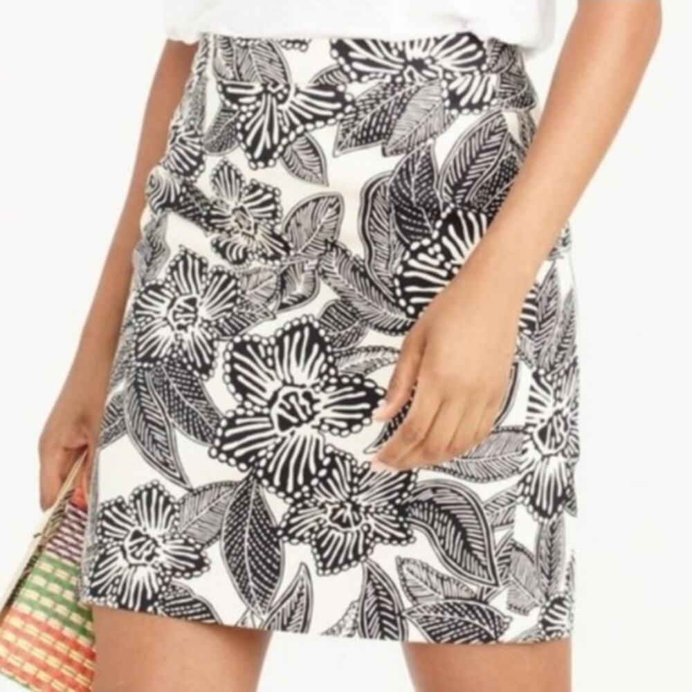 * J.Crew Mini Size 4
